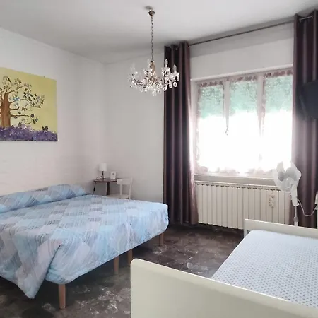 Casa Elvezia ゲストハウス SantʼElpidio a Mare